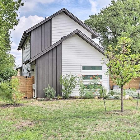 Gorgeous Georgetown Home, Walk To The Square! Extérieur photo