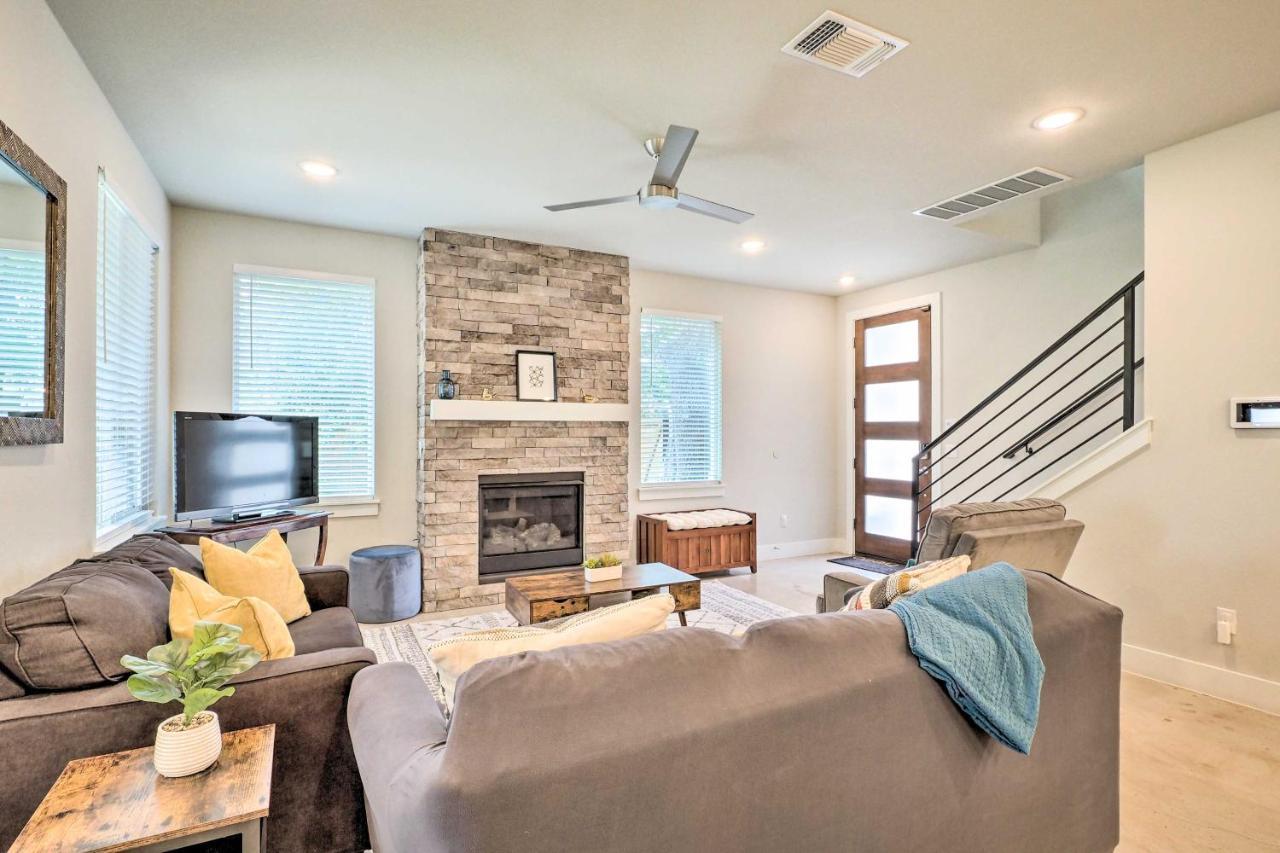 Gorgeous Georgetown Home, Walk To The Square! Extérieur photo