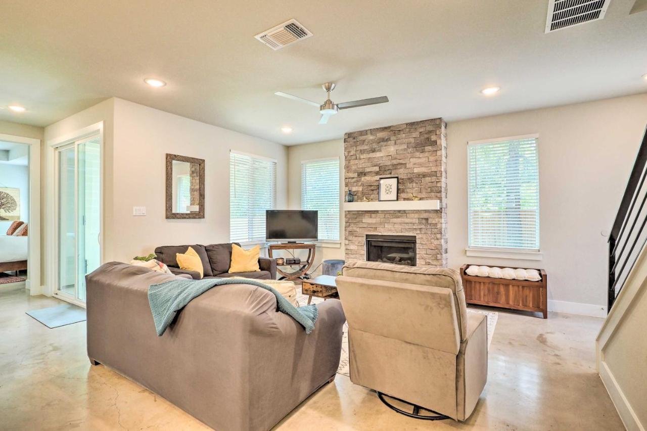 Gorgeous Georgetown Home, Walk To The Square! Extérieur photo